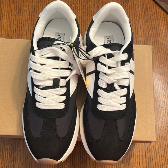 Black and White Steve Madden Sneakers - Picture 2 of 5